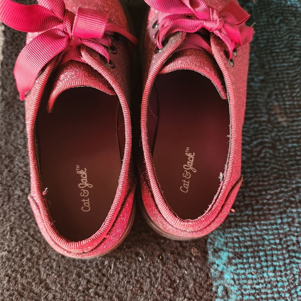 Shoes - Picture 4 of 5
